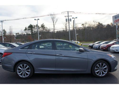 2011 Hyundai Sonata SLT 25