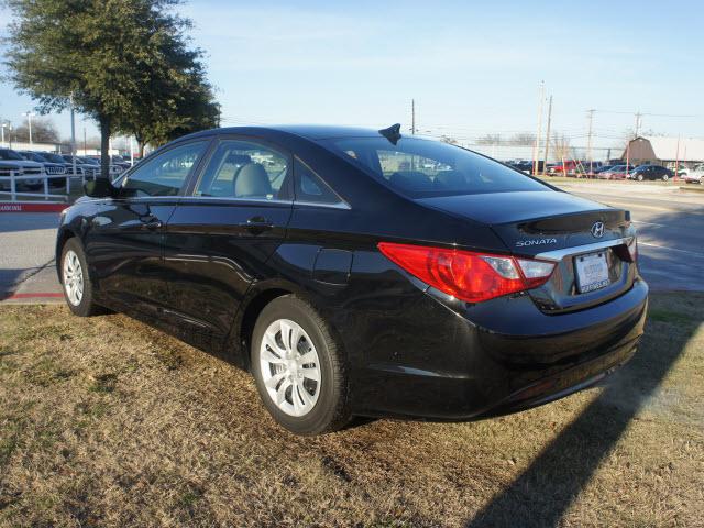 2011 Hyundai Sonata FWD 4dr Sport