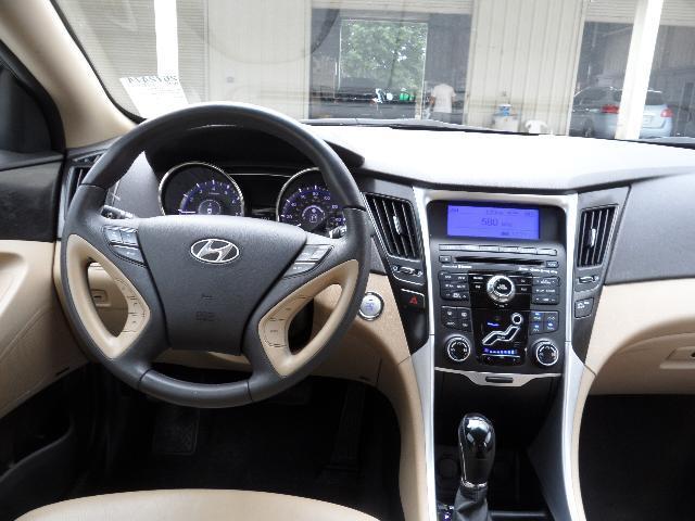 2011 Hyundai Sonata CXS (marshalltown)