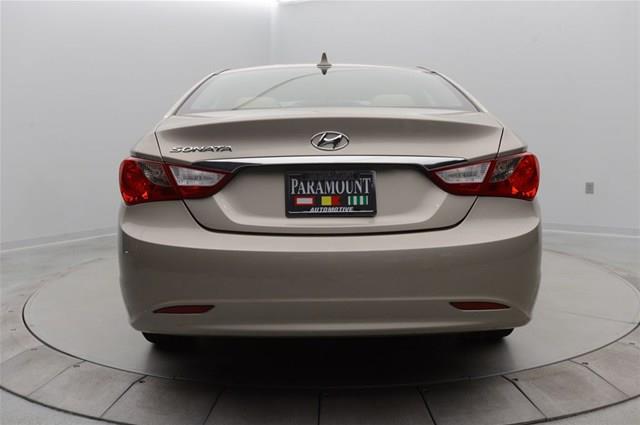 2011 Hyundai Sonata FWD 4dr Sport