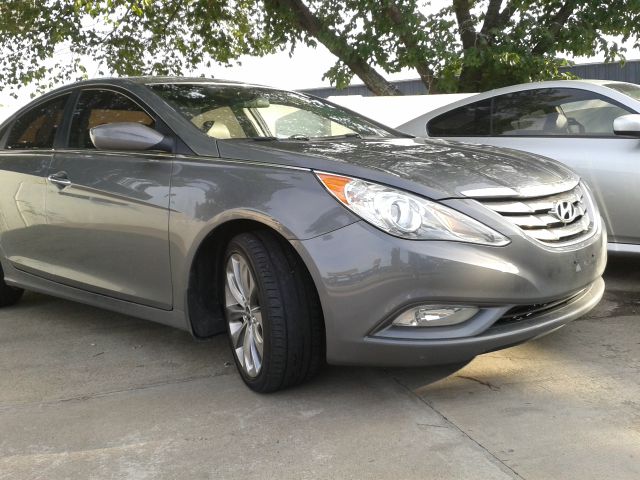 2011 Hyundai Sonata Crew Cabz71