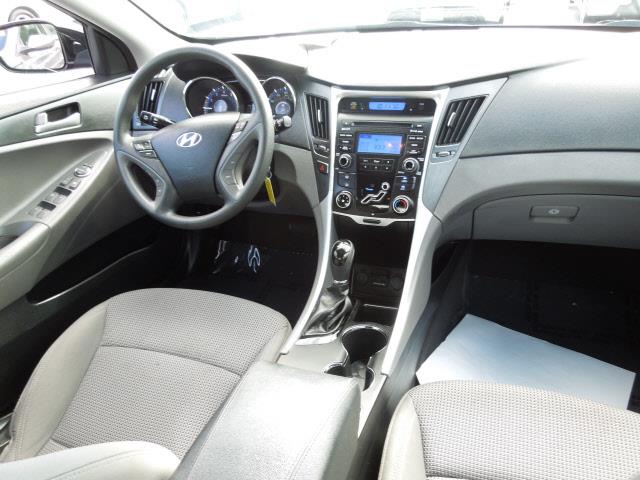 2012 Hyundai Sonata FWD 4dr Sport