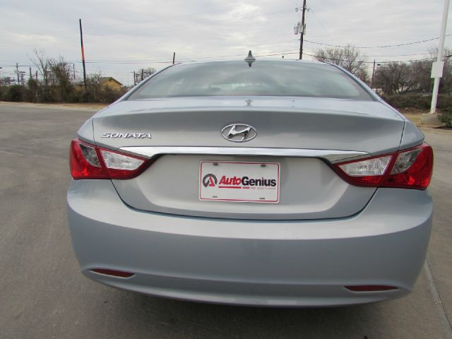 2013 Hyundai Sonata FWD 4dr Sport