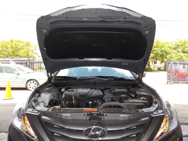 2013 Hyundai Sonata FWD 4dr Sport