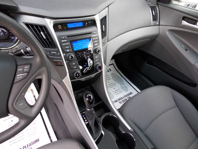 2013 Hyundai Sonata FWD 4dr Sport