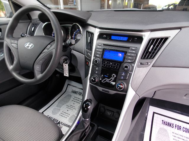 2013 Hyundai Sonata FWD 4dr Sport