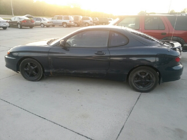 1997 Hyundai Tiburon Sport - 4x4 Loaded