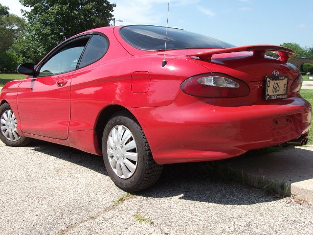 1997 Hyundai Tiburon Base