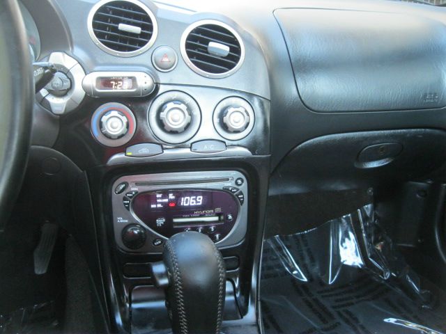 2000 Hyundai Tiburon GT Premium