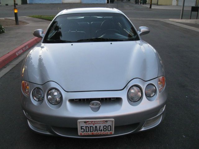 2000 Hyundai Tiburon GT Premium