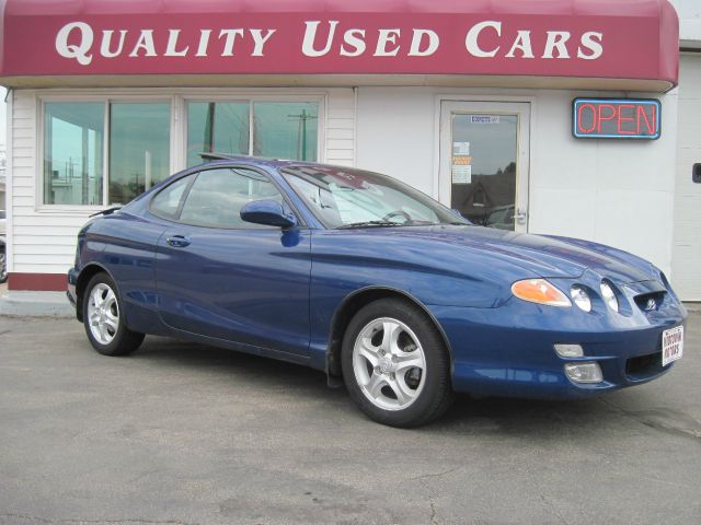 2001 Hyundai Tiburon GT Premium