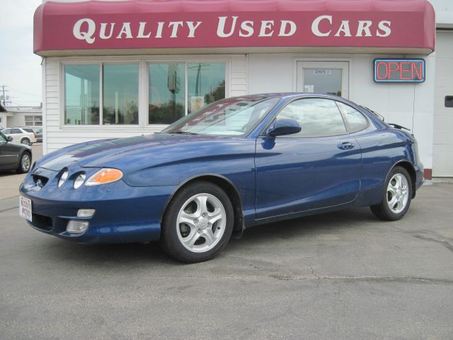 2001 Hyundai Tiburon GT Premium