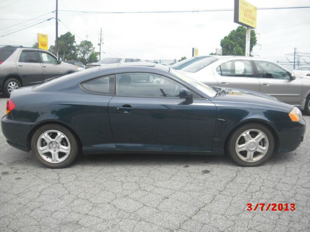 2003 Hyundai Tiburon Base