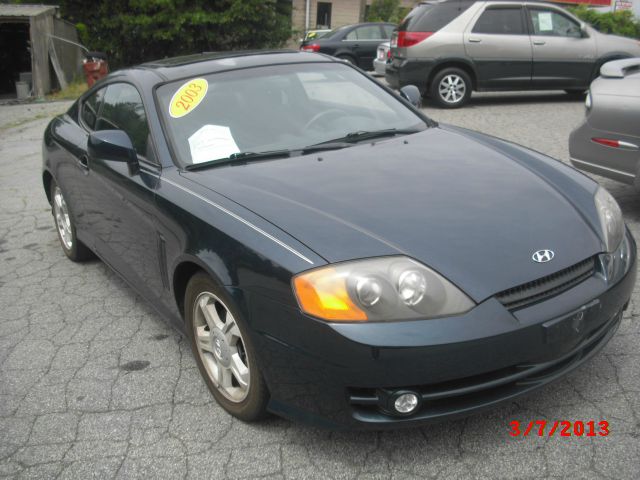 2003 Hyundai Tiburon Base