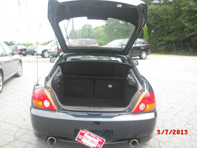 2003 Hyundai Tiburon Base