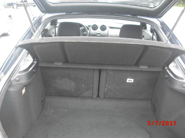 2003 Hyundai Tiburon Base