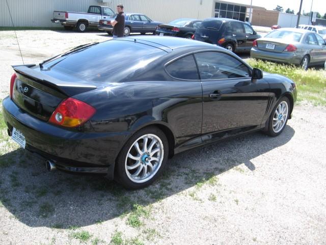 2003 Hyundai Tiburon GT Premium