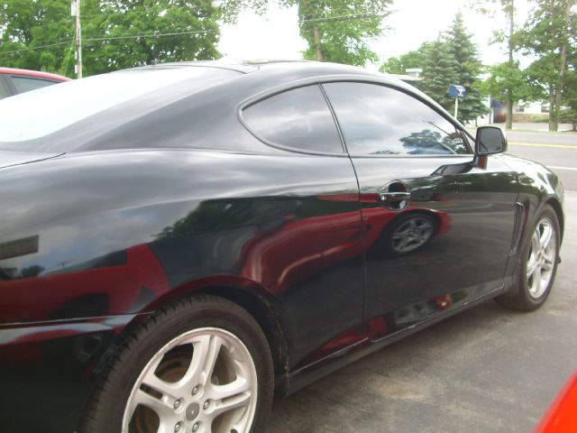 2003 Hyundai Tiburon Unknown