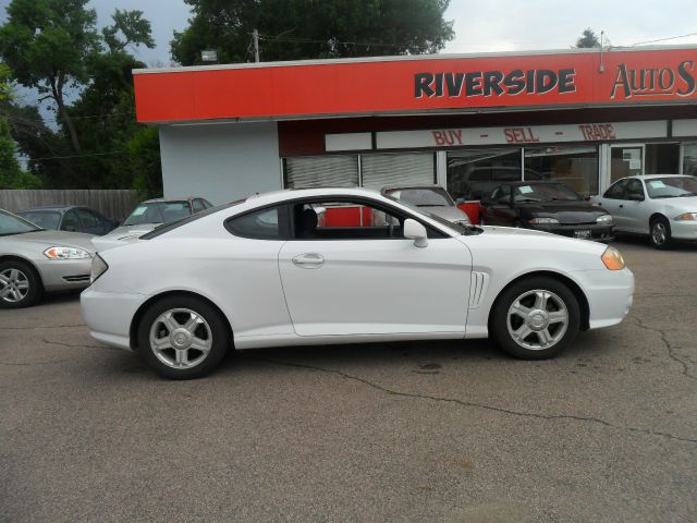 2003 Hyundai Tiburon Base