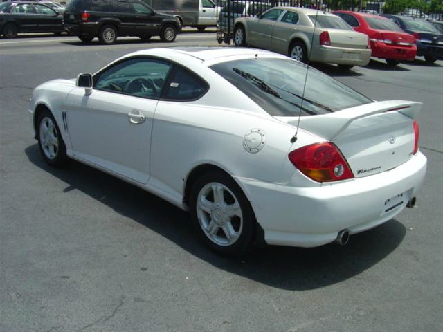 2003 Hyundai Tiburon Base