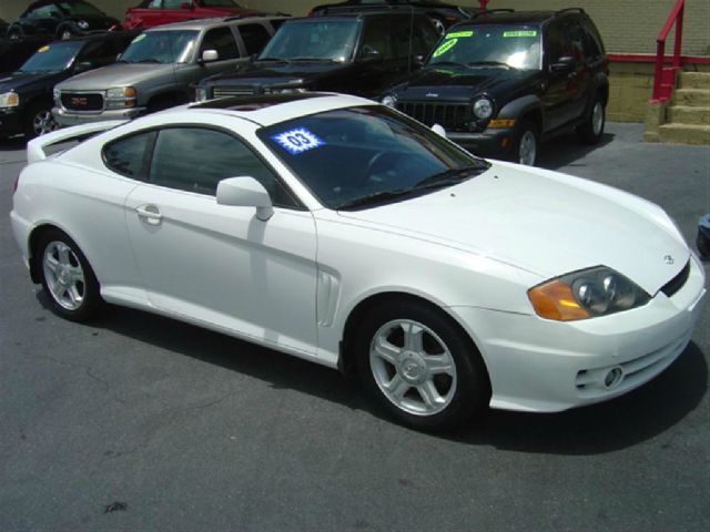 2003 Hyundai Tiburon Base