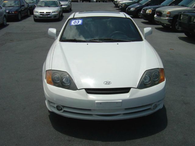 2003 Hyundai Tiburon Base