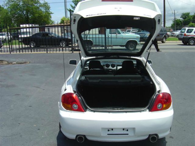 2003 Hyundai Tiburon Base