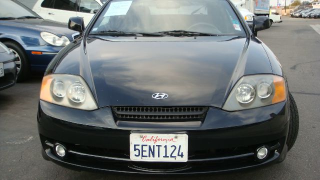 2003 Hyundai Tiburon Base