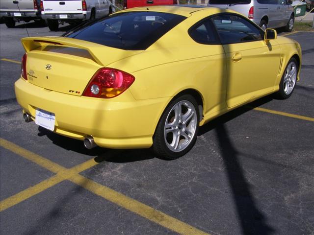 2004 Hyundai Tiburon Unknown