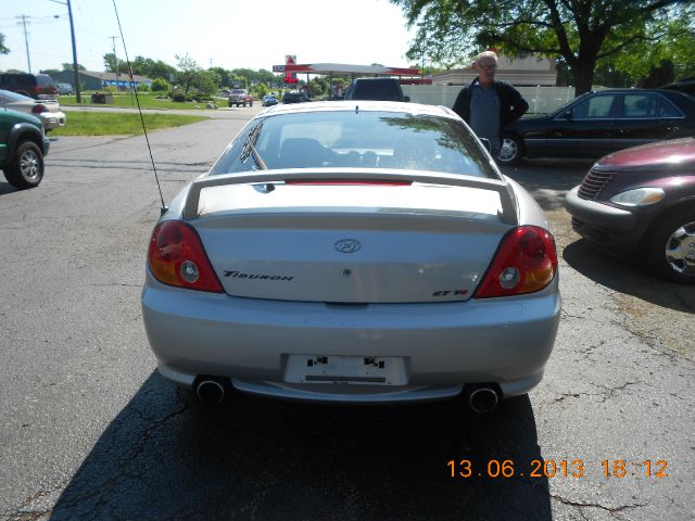 2004 Hyundai Tiburon L W12 Quattro AWD Sedan