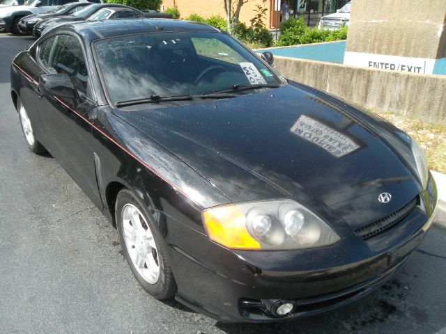 2004 Hyundai Tiburon Base