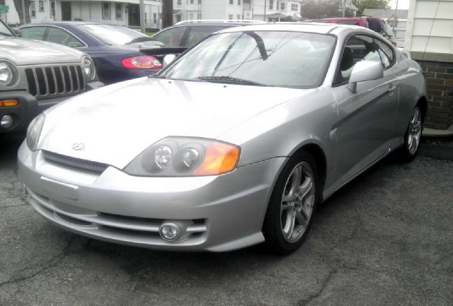 2004 Hyundai Tiburon SE LE Pro-4x