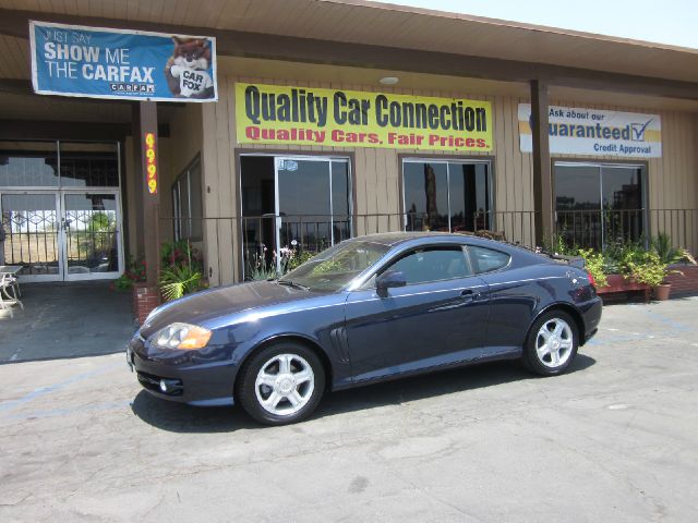 2004 Hyundai Tiburon Base