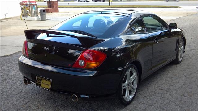 2004 Hyundai Tiburon L W12 Quattro AWD Sedan