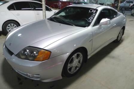 2004 Hyundai Tiburon Base