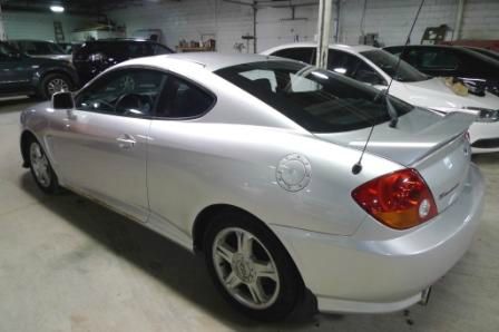 2004 Hyundai Tiburon Base