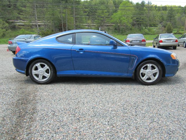 2004 Hyundai Tiburon Base