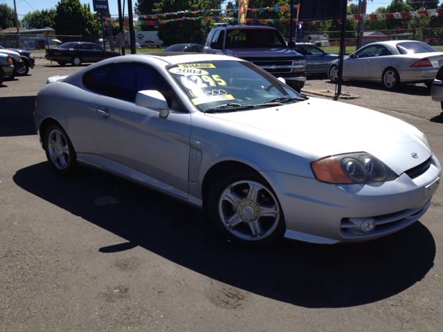 2004 Hyundai Tiburon LT. 4WD. Sunroof, Leather