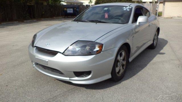 2005 Hyundai Tiburon XLS