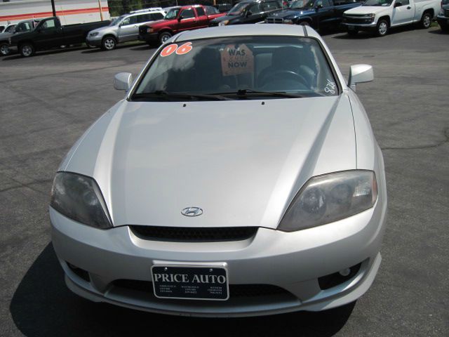 2006 Hyundai Tiburon SE