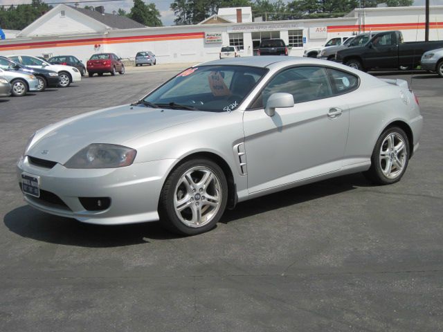 2006 Hyundai Tiburon SE