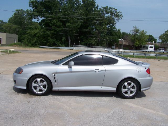 2006 Hyundai Tiburon XLS