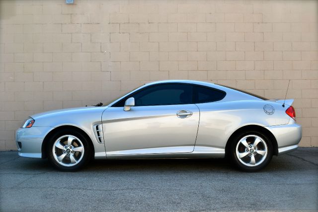 2006 Hyundai Tiburon XLS