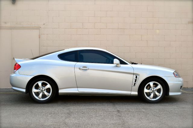 2006 Hyundai Tiburon XLS