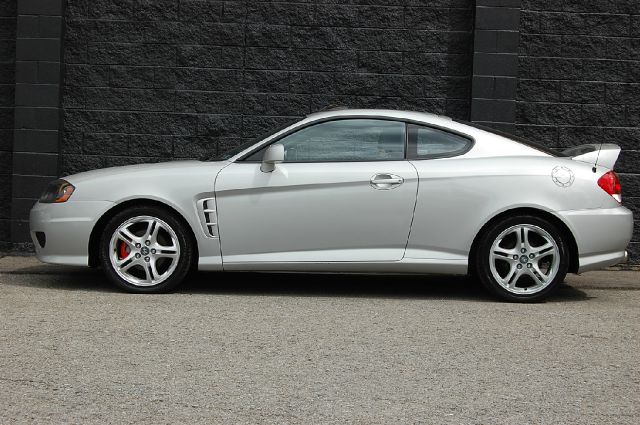 2006 Hyundai Tiburon SE