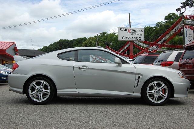 2006 Hyundai Tiburon SE