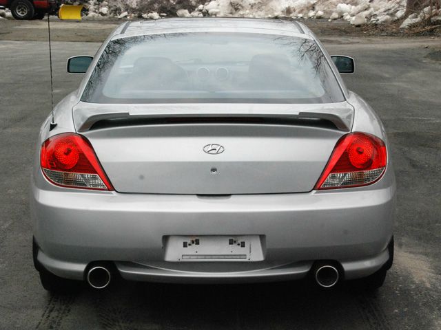 2006 Hyundai Tiburon XLS