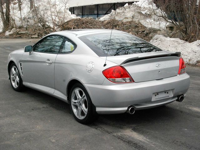 2006 Hyundai Tiburon XLS