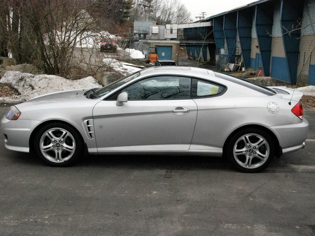 2006 Hyundai Tiburon XLS