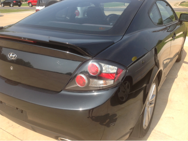 2008 Hyundai Tiburon XLS